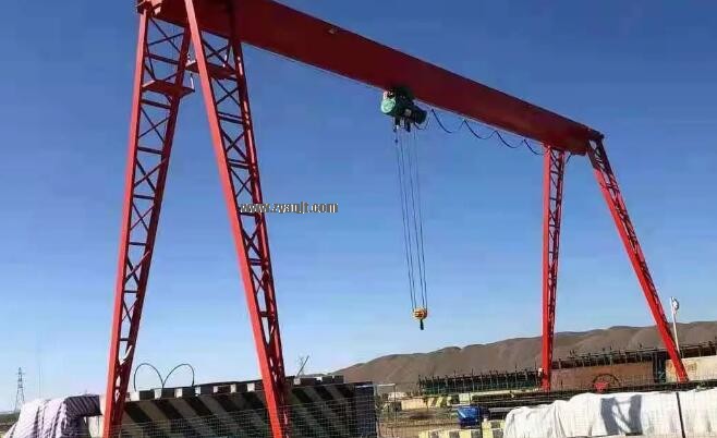户外龙门吊玻璃钢防腐全过程中，要注意哪些事项？